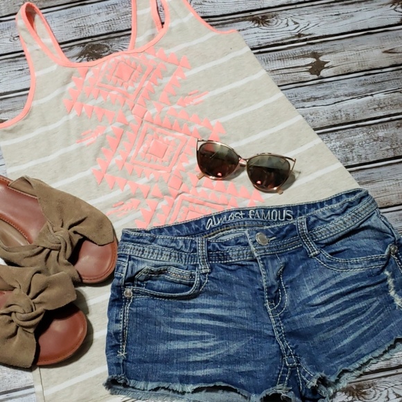 Almost Famous Pants - Distressed Denim Shorts Sz.3 Almost Famous Almost Famous Pants - Distressed Denim Shorts Sz.3 Almost Famous